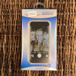 iPhone 6/S case with selfie light